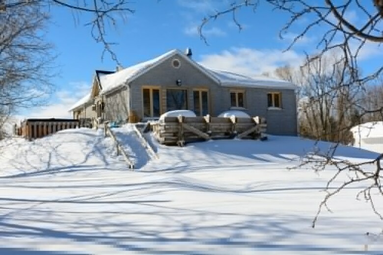 Scott Chalet Spa Sur Rivi�re