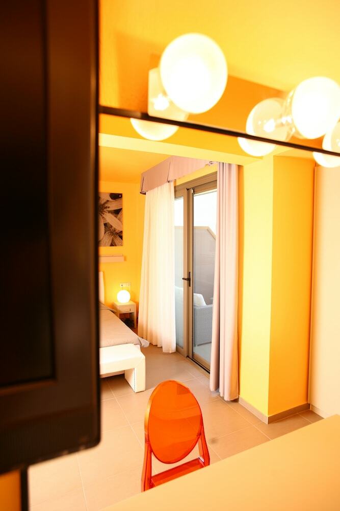 Bourtzi Hotel