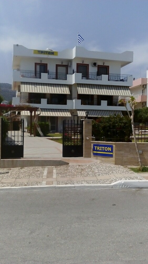 Hotel Triton