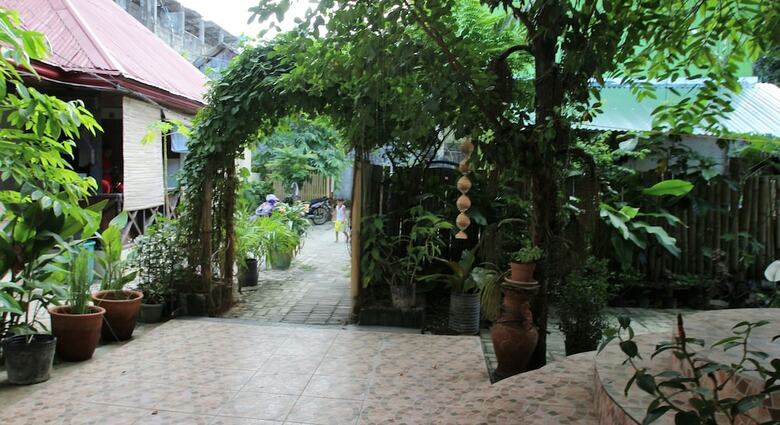 Blue Bamboo Hotel
