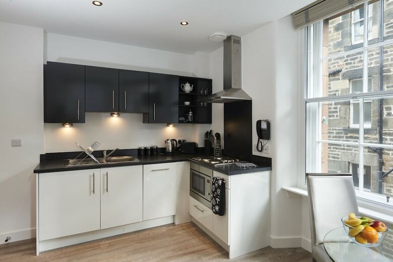 Braid Apartments By Mansley