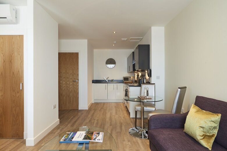 Braid Apartments By Mansley