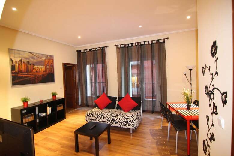 Silver Apartments Sol