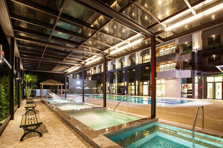 F Hotel Chihpen