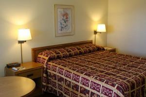 Hotel Vagabond Inn San Luis Obispo (.)