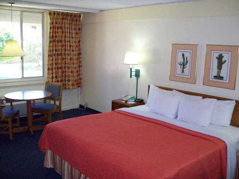 Hotel Days Inn Scottsdale Fashion Square