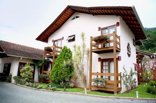 Hostal Pousada Lena Rosa