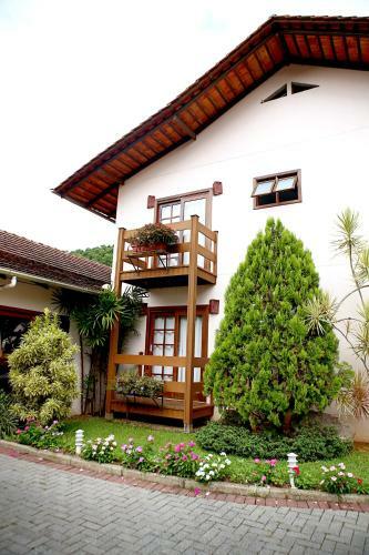 Hostal Pousada Lena Rosa