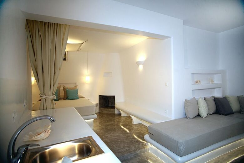 Hotel Flaskos Suites