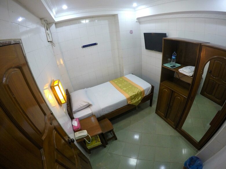 May Shan Hotel