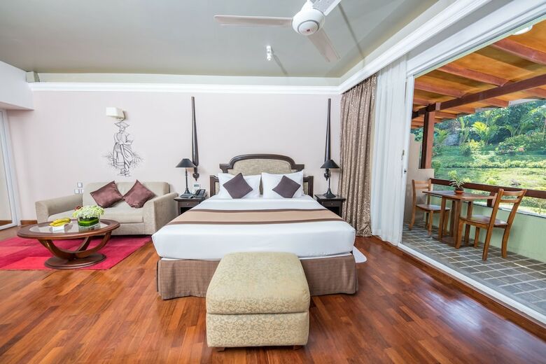Hotel Earl's Regent Kandy
