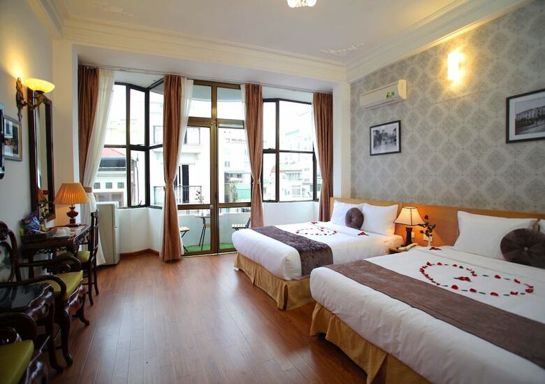 Madam Moon Hotel