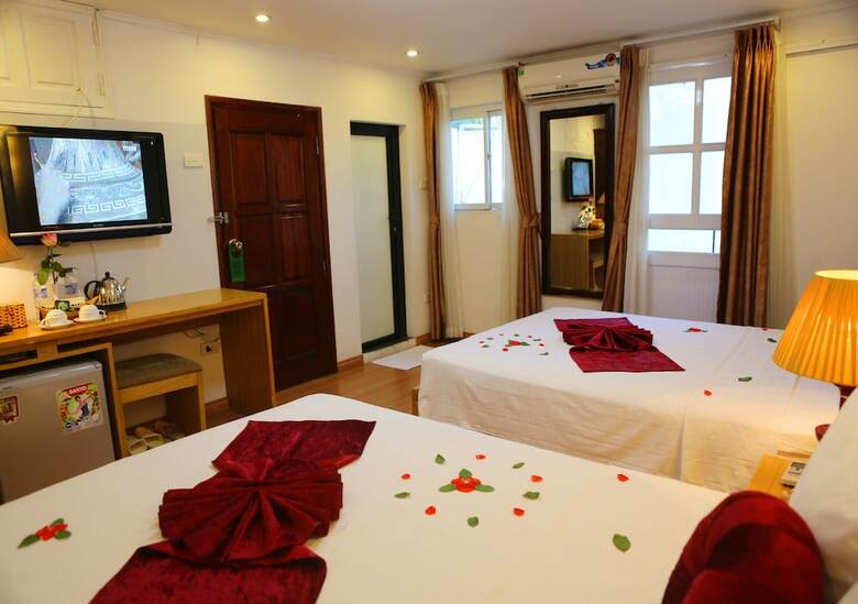 Madam Moon Hotel
