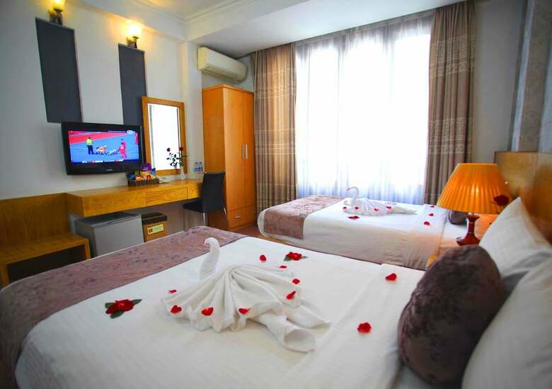 Madam Moon Hotel