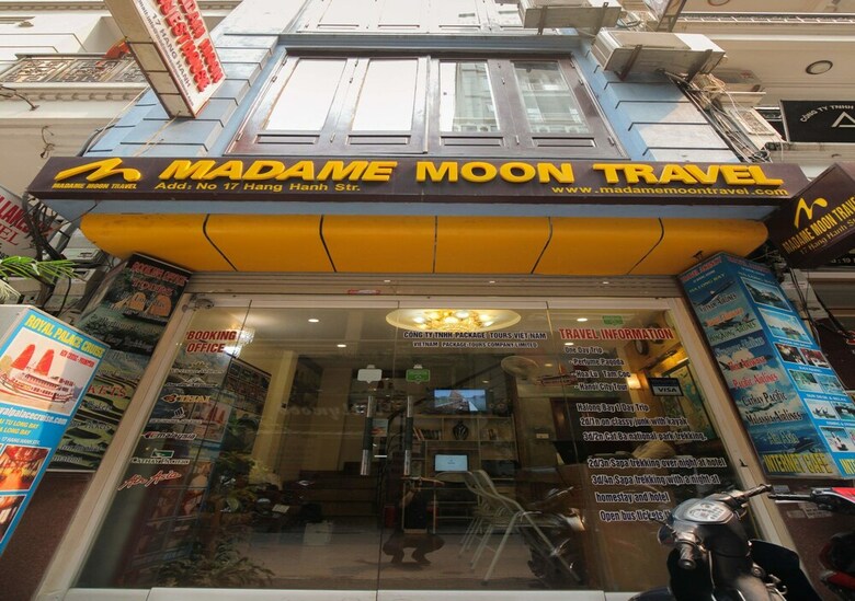 Madam Moon Hotel