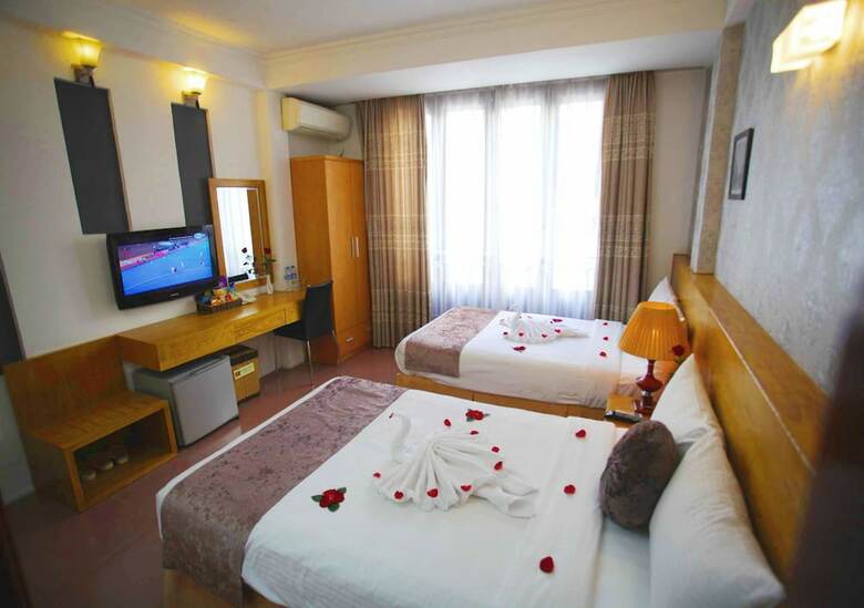 Madam Moon Hotel