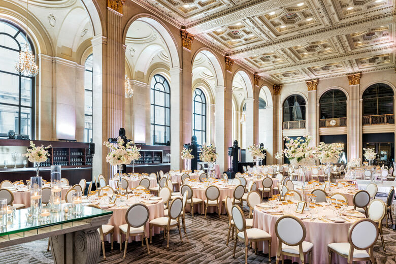 One King West Hotel & Residence