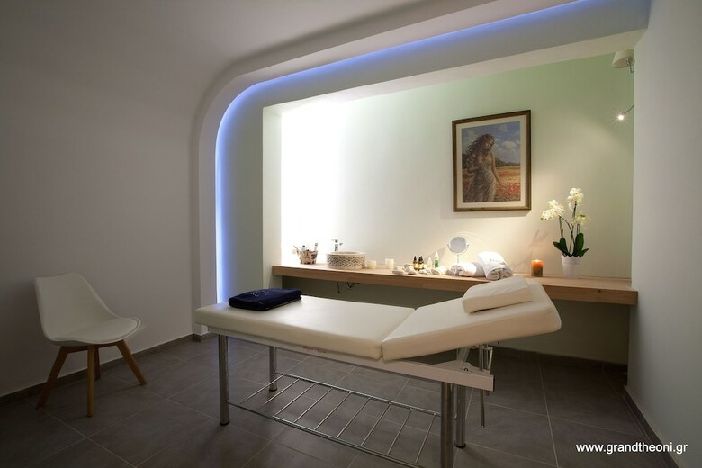Grand Theoni Boutique Hotel & Spa
