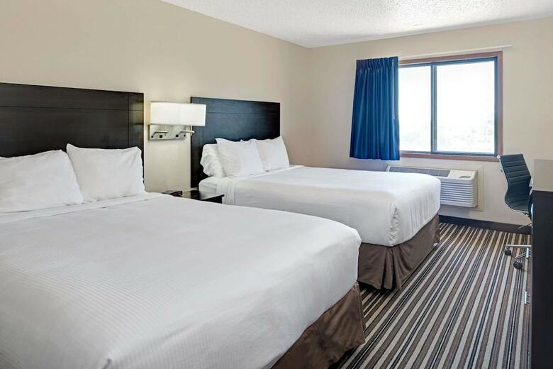 Motel Super 8 By Wyndham Omaha I-80 West