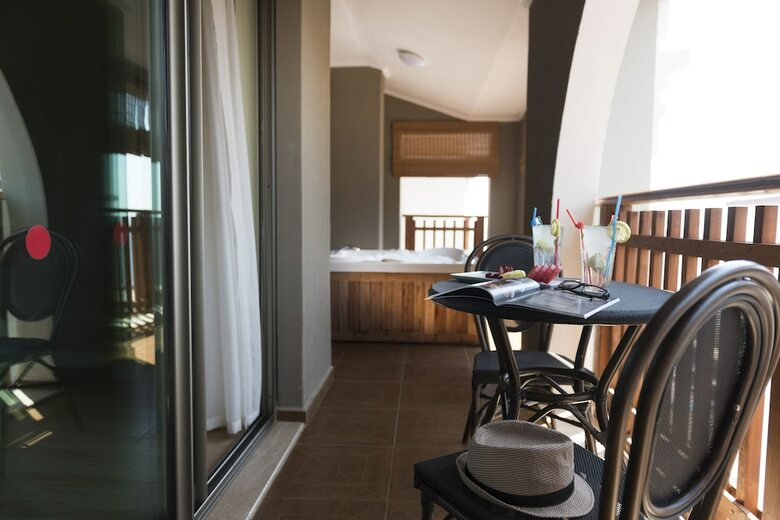 Hotel Quattro Beach Spa & Resort - All Inclusive