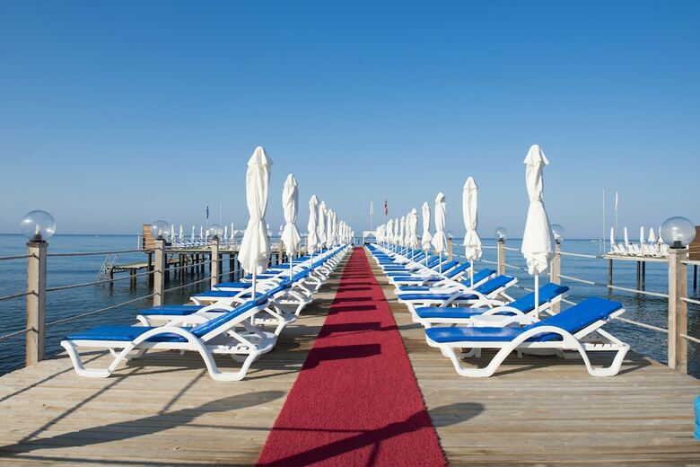 Hotel Quattro Beach Spa & Resort - All Inclusive