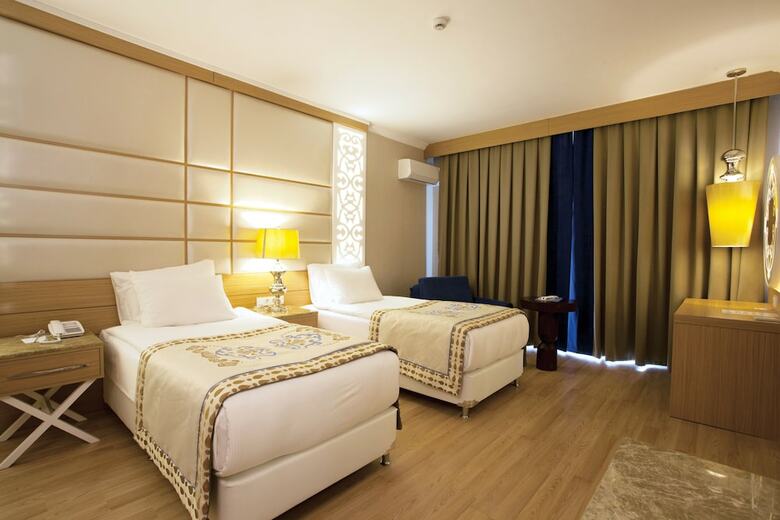 Hotel Quattro Beach Spa & Resort - All Inclusive