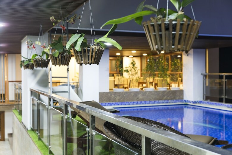Apus Hotel