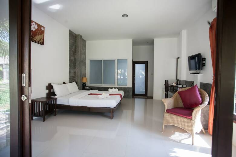 Nana Beach Hotel