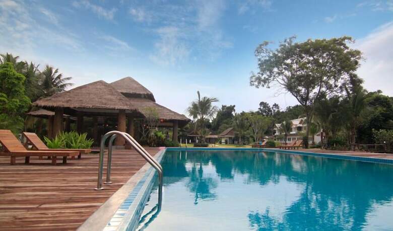 Nana Beach Hotel
