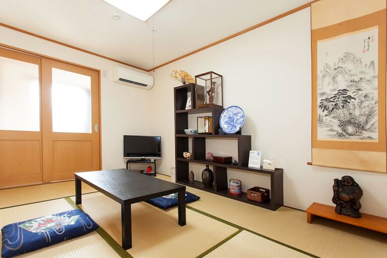 Apartamentos Kujo Stays