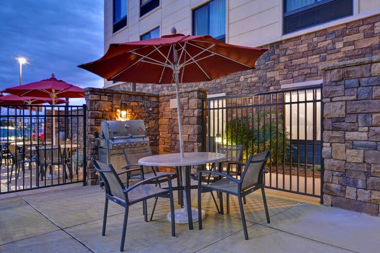 Hotel Towneplace Suites By Marriott Alexandria