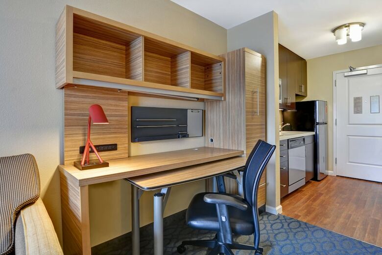 Hotel Towneplace Suites By Marriott Alexandria