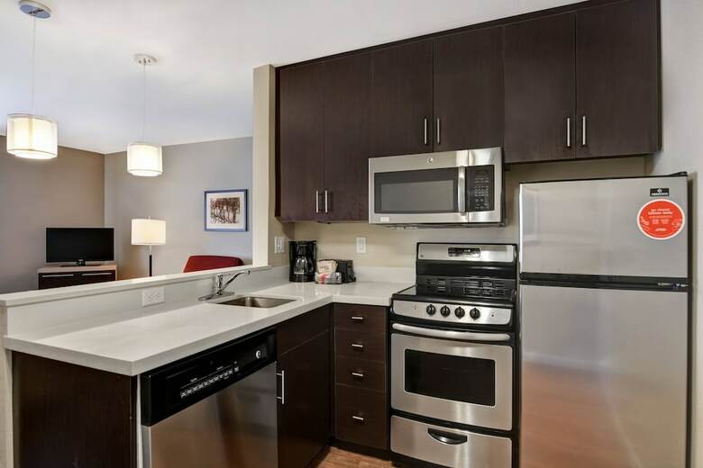 Hotel Towneplace Suites By Marriott Alexandria