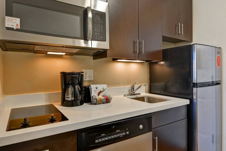 Hotel Towneplace Suites By Marriott Alexandria