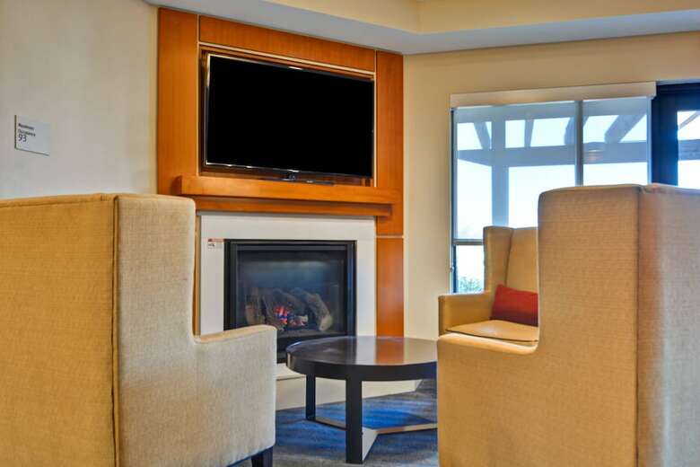 Hotel Towneplace Suites By Marriott Alexandria