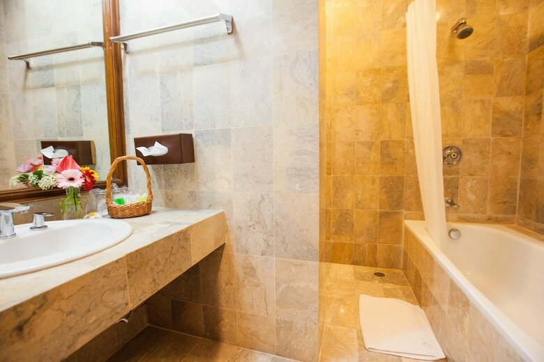 Ari Putri Hotel