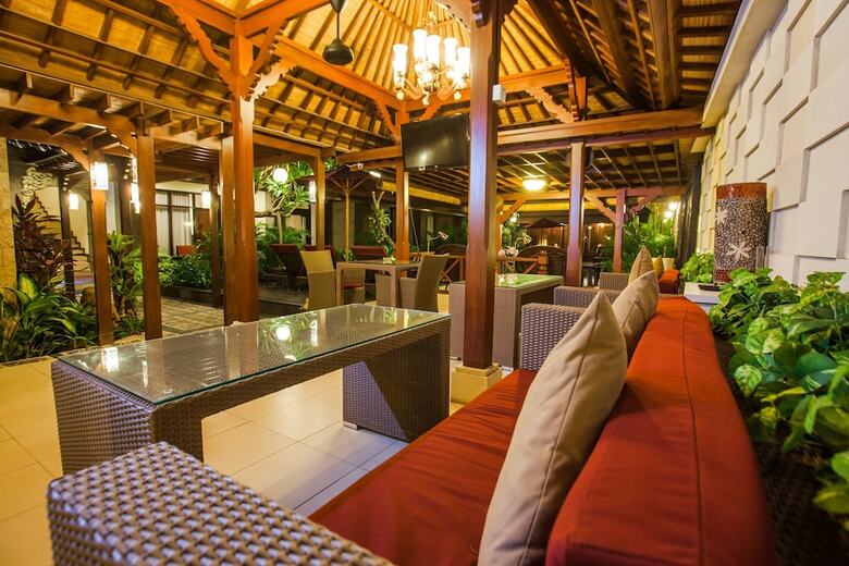 Ari Putri Hotel