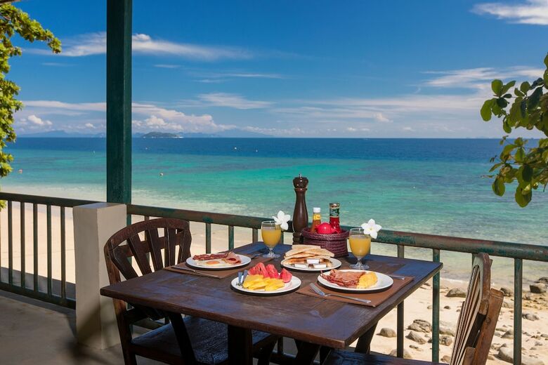 Hotel The Cove Phi Phi