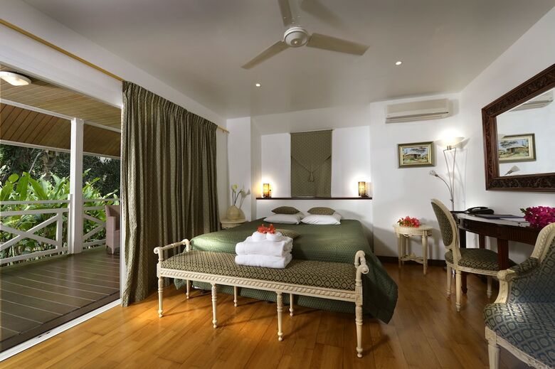 Hotel Evasion