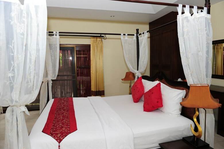 Napalai Pool Villa Resort