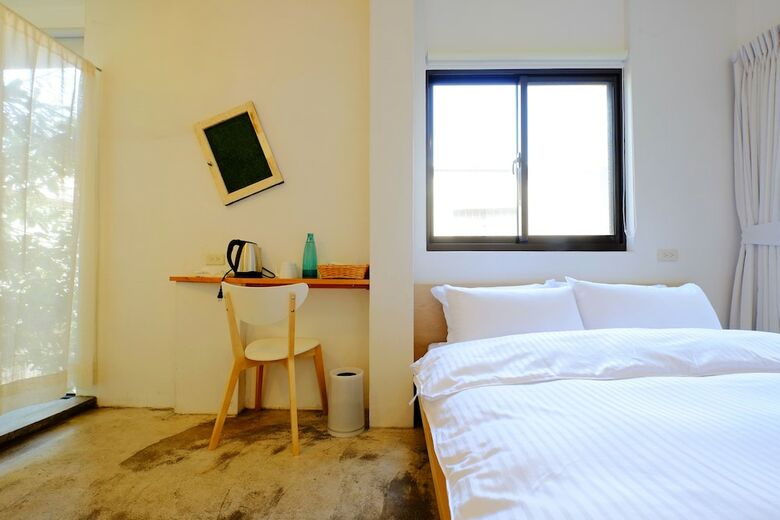 Bed & Breakfast Two Meters Lane Two Hall