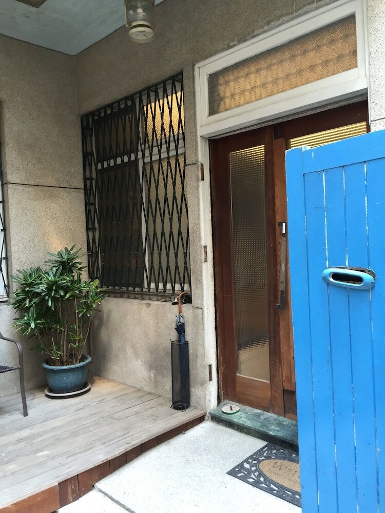 Bed & Breakfast Two Meters Lane Two Hall