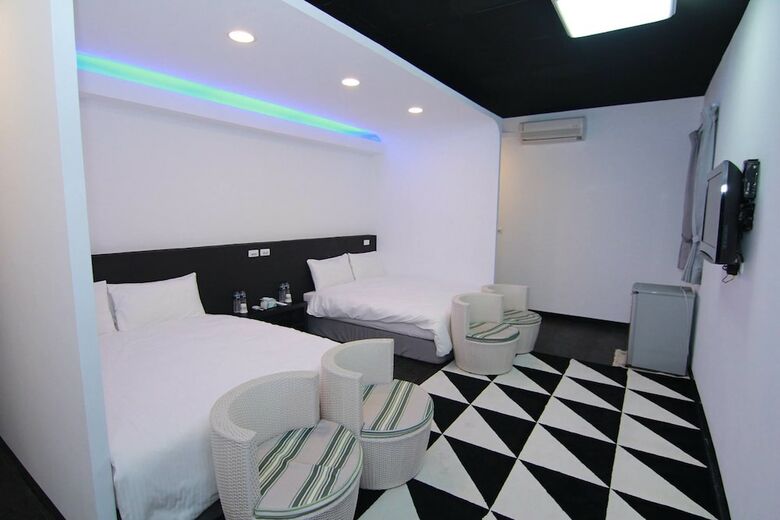 Hotel Zl Bed And Breakfast