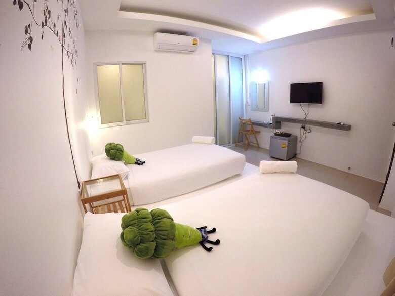 Hotel At We Patong Hostel