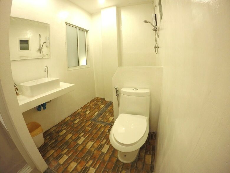 Hotel At We Patong Hostel