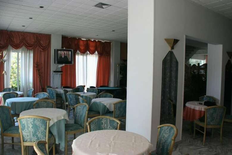 Batis Hotel