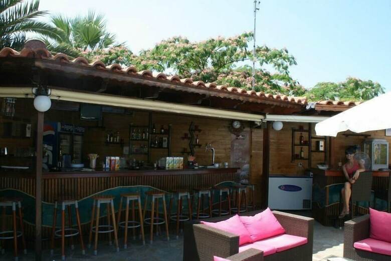 Batis Hotel