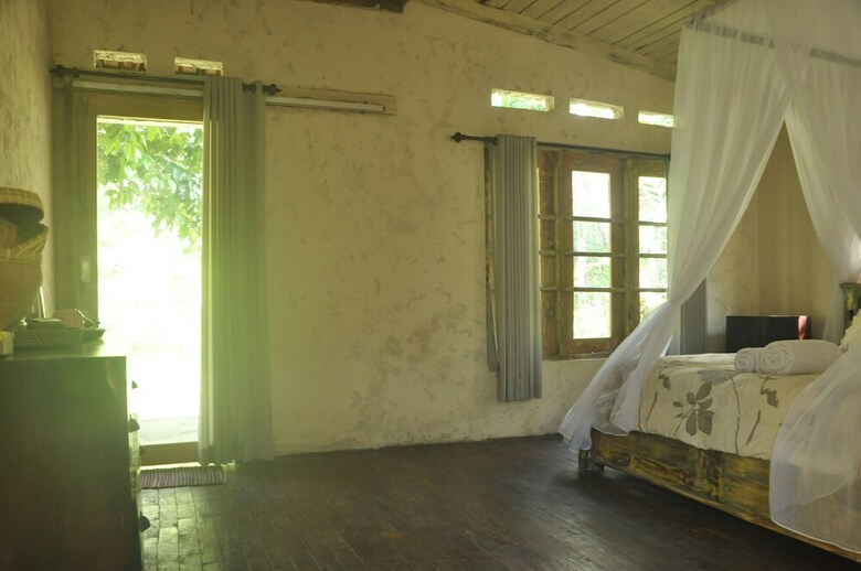 Hotel Tepi Sawah Lodge