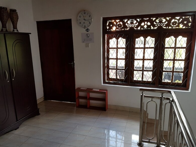 Hotel Hostel 107