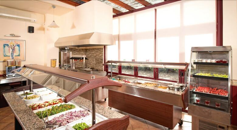 Eleni Beach Hotel